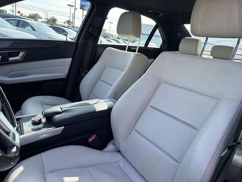 Used 2016 Mercedes-Benz E 350 Sedan image 17