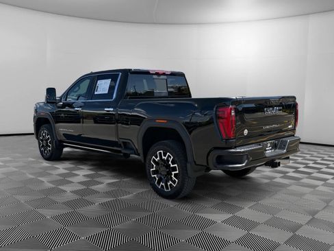 Used 2025 GMC Sierra 2500 Denali Ultimate AWD/4WD image 3