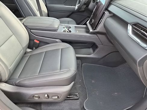 New 2026 GMC Acadia Elevation w/ Black Edition FWD image 19