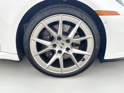 Used 2025 Porsche 911 Carrera image 24