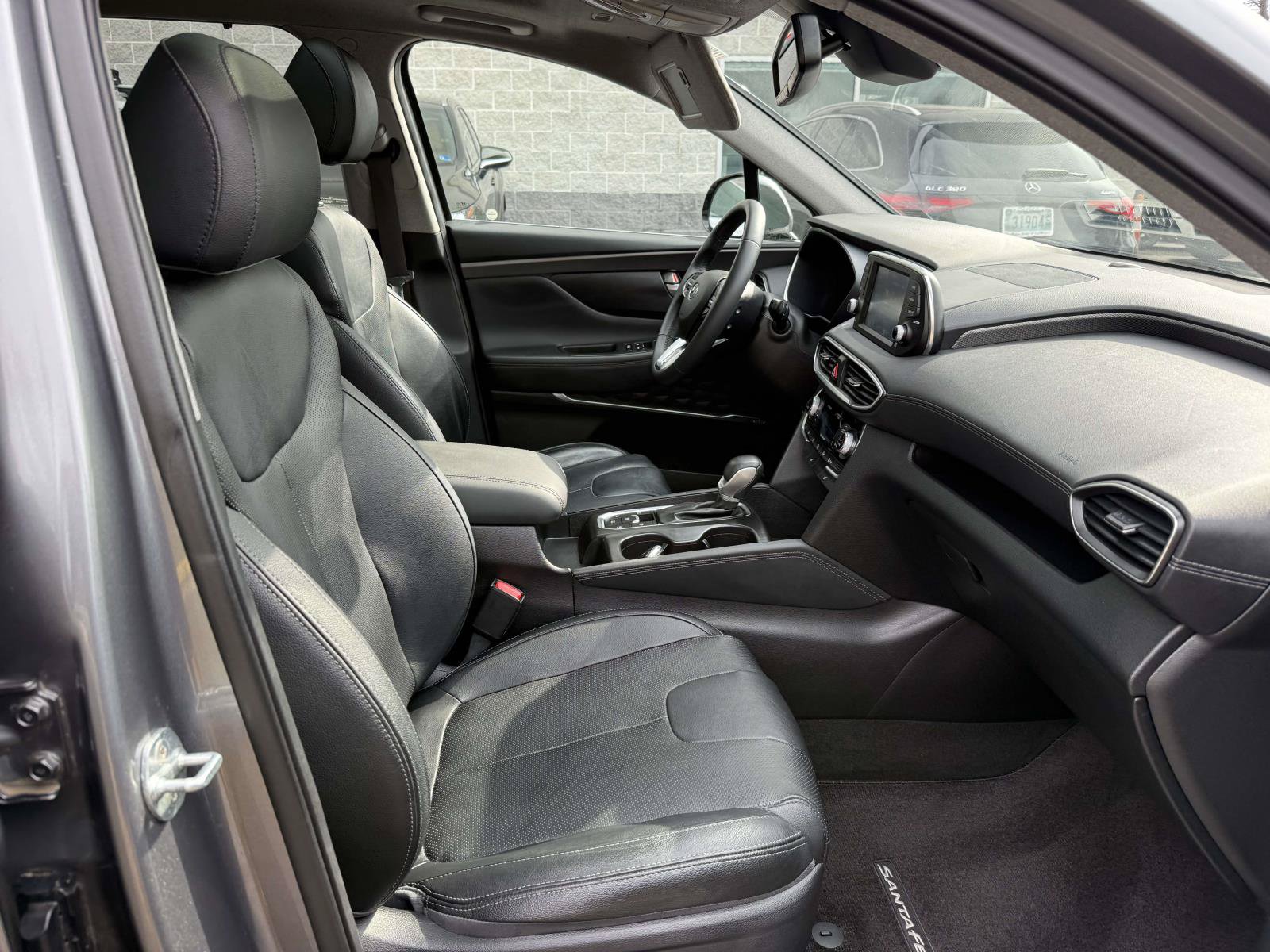 Used 2019 Hyundai Santa Fe Limited AWD/4WD image 13