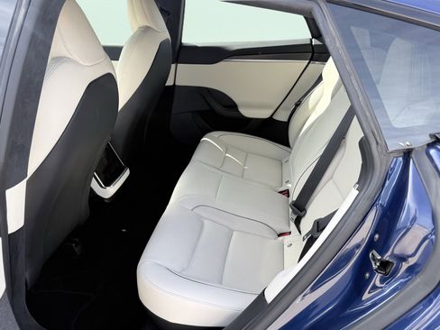 Used 2021 Tesla Model S Plaid image 27