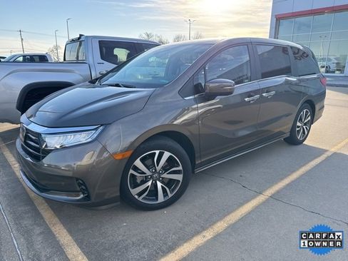 Used 2023 Honda Odyssey Touring image 1