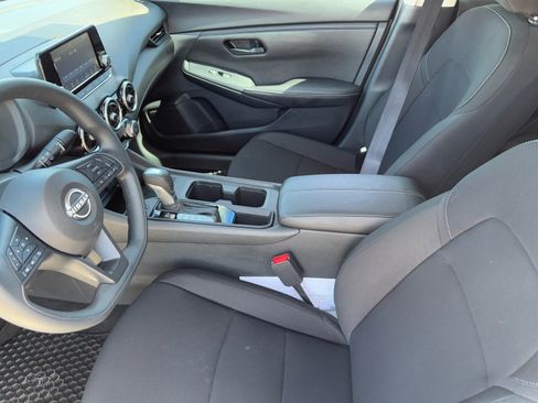 Certified 2025 Nissan Sentra S image 17