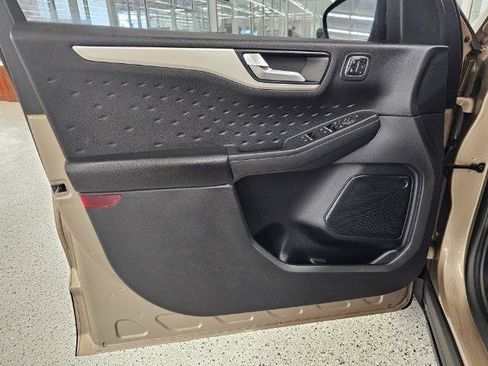 Used 2020 Ford Escape SEL image 25