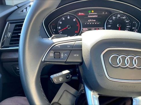 Used 2023 Audi Q5 2.0T Premium w/ Convenience Package image 21