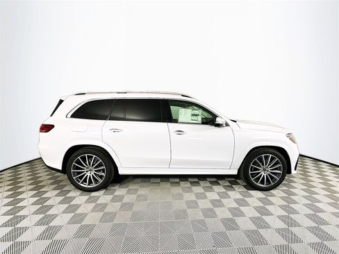 New 2026 Mercedes-Benz GLS 450 4MATIC image 8