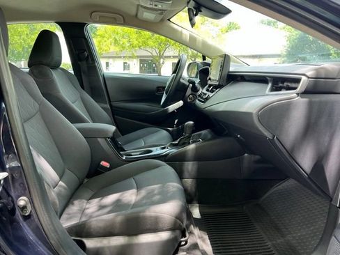 Used 2022 Toyota Corolla LE FWD image 22