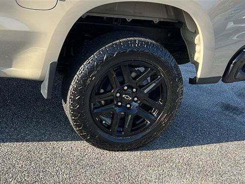 Used 2022 Chevrolet Silverado 1500 Custom Trail Boss image 9
