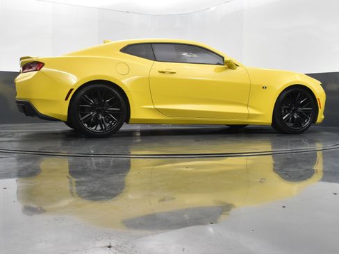 Used 2016 Chevrolet Camaro LT w/ RS Package image 36