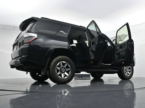 Used 2024 Toyota 4Runner TRD Off-Road AWD/4WD image 43