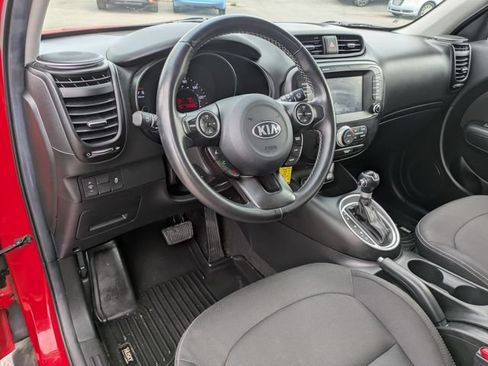 Used 2019 Kia Soul + FWD image 8