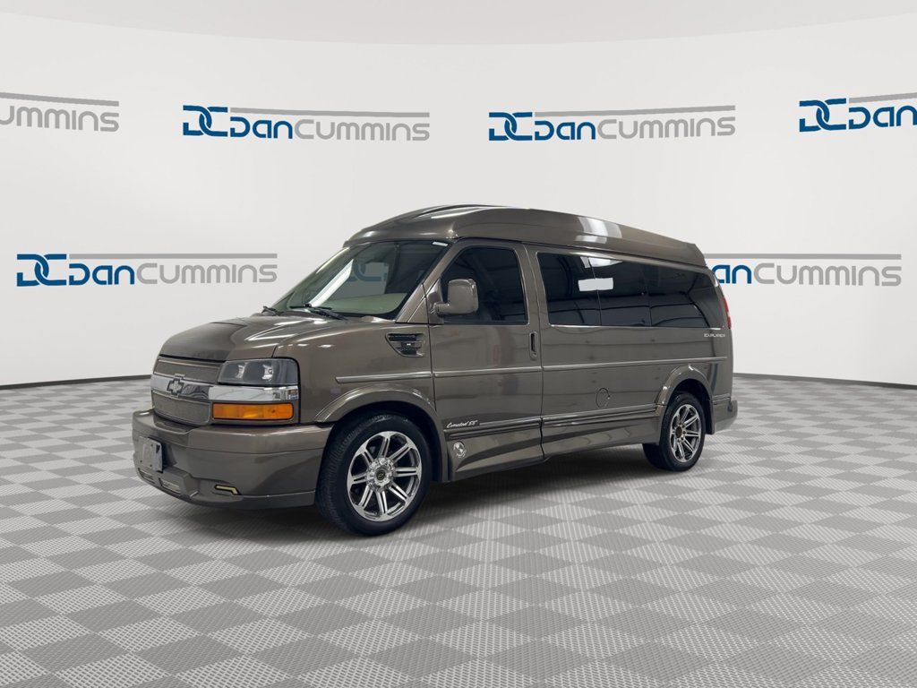 Used 2016 Chevrolet Express 2500 RWD image 4
