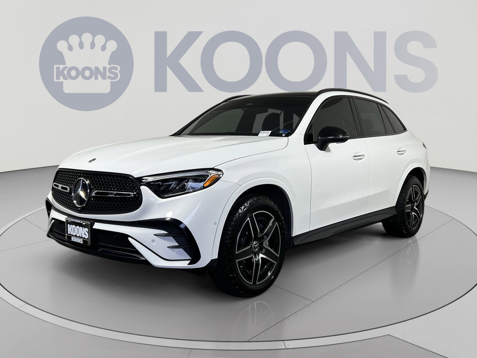 Used 2024 Mercedes-Benz GLC 300 4MATIC image 1