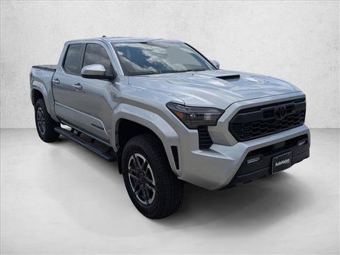Used 2024 Toyota Tacoma TRD Sport RWD image 3