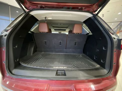 Used 2019 Chevrolet Traverse High Country AWD/4WD image 27