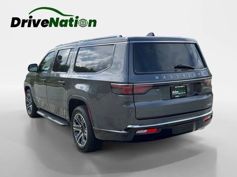 Used 2024 Jeep Wagoneer L Series II w/ Flexible Seating Group image 7