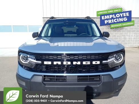 New 2025 Ford Bronco Sport Outer Banks w/ Outer Banks Tech Package+ AWD/4WD image 8