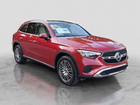 New 2026 Mercedes-Benz GLC 300 4MATIC image 3