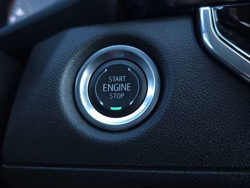 Used 2024 Chevrolet Colorado Trail Boss w/ Safety Package image 32