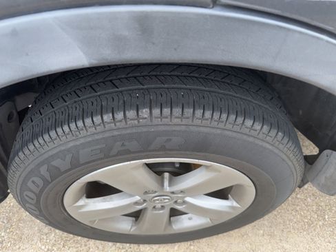 Used 2015 Toyota RAV4 XLE image 7