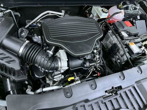 Used 2019 Chevrolet Blazer Premier w/ Driver Confidence II Package FWD image 30