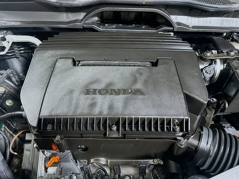 Used 2025 Honda Pilot EX-L image 36