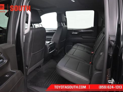 Used 2022 Chevrolet Silverado 1500 LTZ w/ Z71 Off-Road Package AWD/4WD image 10