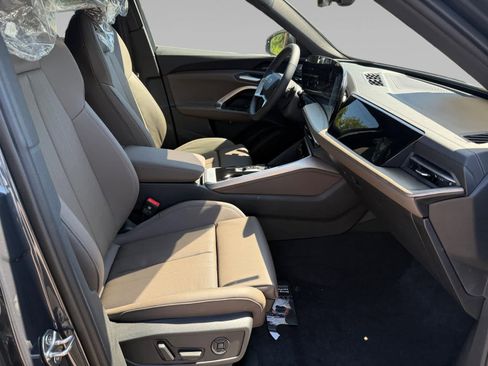 New 2025 Audi Q5 Premium Plus image 9