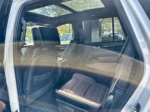 Used 2023 GMC Yukon Denali Ultimate image 22