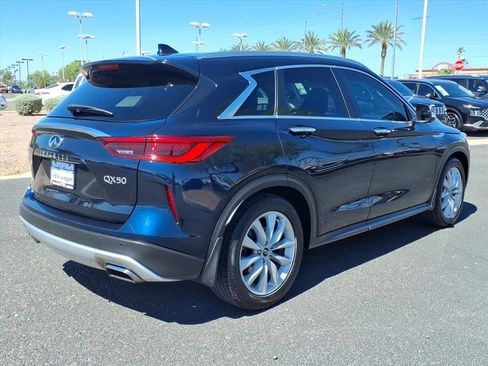 Used 2019 INFINITI QX50 Essential w/ Cargo Package image 6