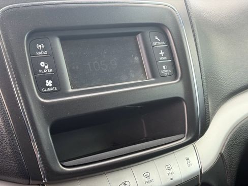 Used 2019 Dodge Journey SE w/ Connectivity Group image 21