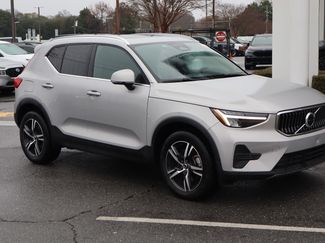 Used 2025 Volvo XC40 B5 Core video 2