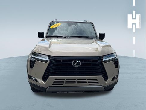 Used 2024 Lexus GX 550 AWD/4WD image 2