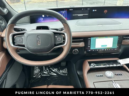 New 2026 Lincoln Navigator Reserve AWD/4WD image 26