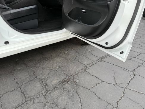 Used 2020 Dodge Grand Caravan SE image 10