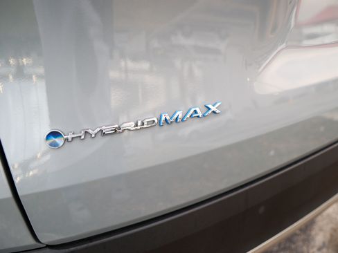 Certified 2026 Toyota Grand Highlander AWD Hybrid image 11