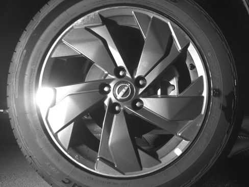 Used 2025 Nissan Rogue SV image 13