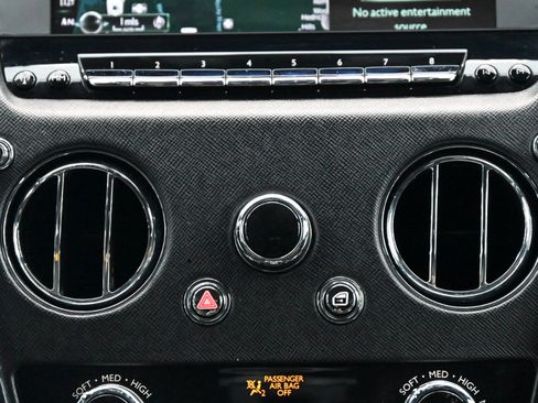 Used 2023 Rolls-Royce Cullinan image 31