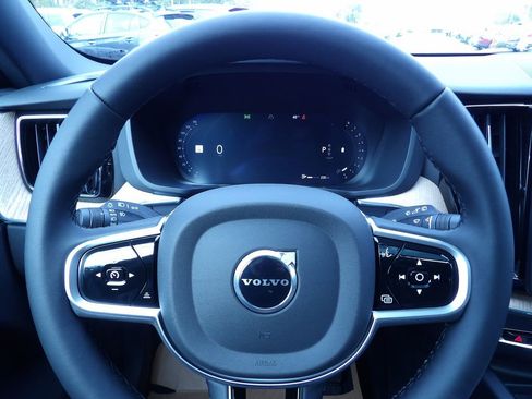 New 2026 Volvo XC60 B5 Plus w/ Protection Package Premier image 15