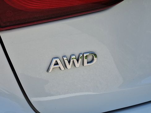 Used 2018 INFINITI Q50 Luxe AWD/4WD image 29