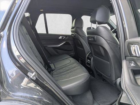 Used 2023 BMW X5 xDrive45e image 19