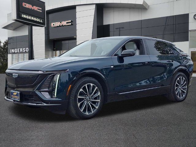 Used 2024 Cadillac Lyriq Sport w/ LPO, Floor Liner Package AWD/4WD image 33