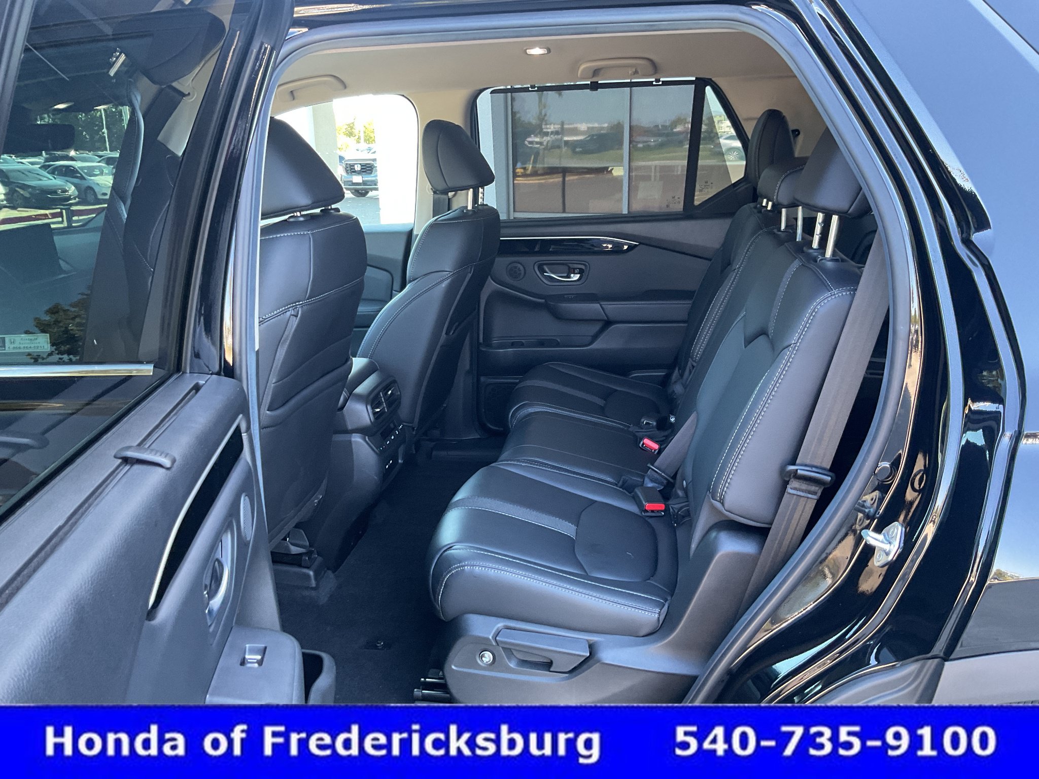 Used 2025 Honda Pilot EX-L image 18