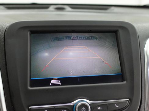 Used 2021 Chevrolet Equinox LT FWD image 25