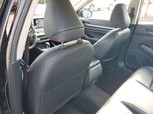 Certified 2024 Nissan Altima 2.5 SR FWD image 12