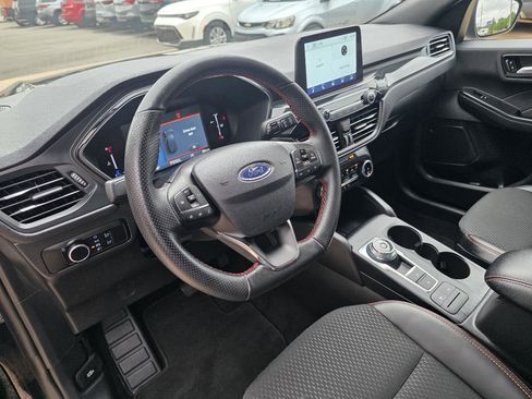 Used 2025 Ford Escape ST-Line AWD/4WD image 12