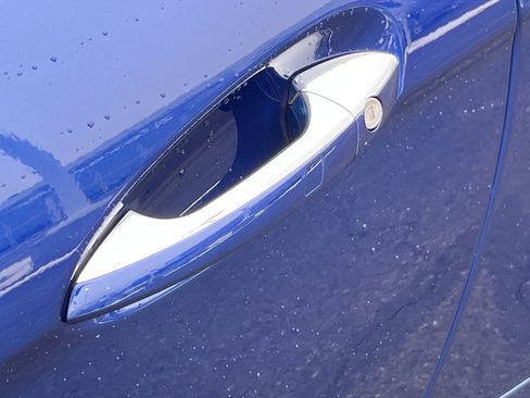 Used 2019 Mercedes-Benz SL 550 image 13