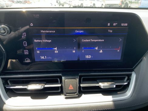 Used 2025 Chevrolet TrailBlazer LT FWD image 36