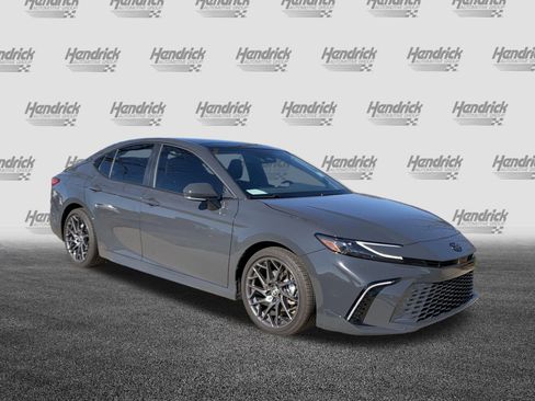 Used 2025 Toyota Camry XSE image 2